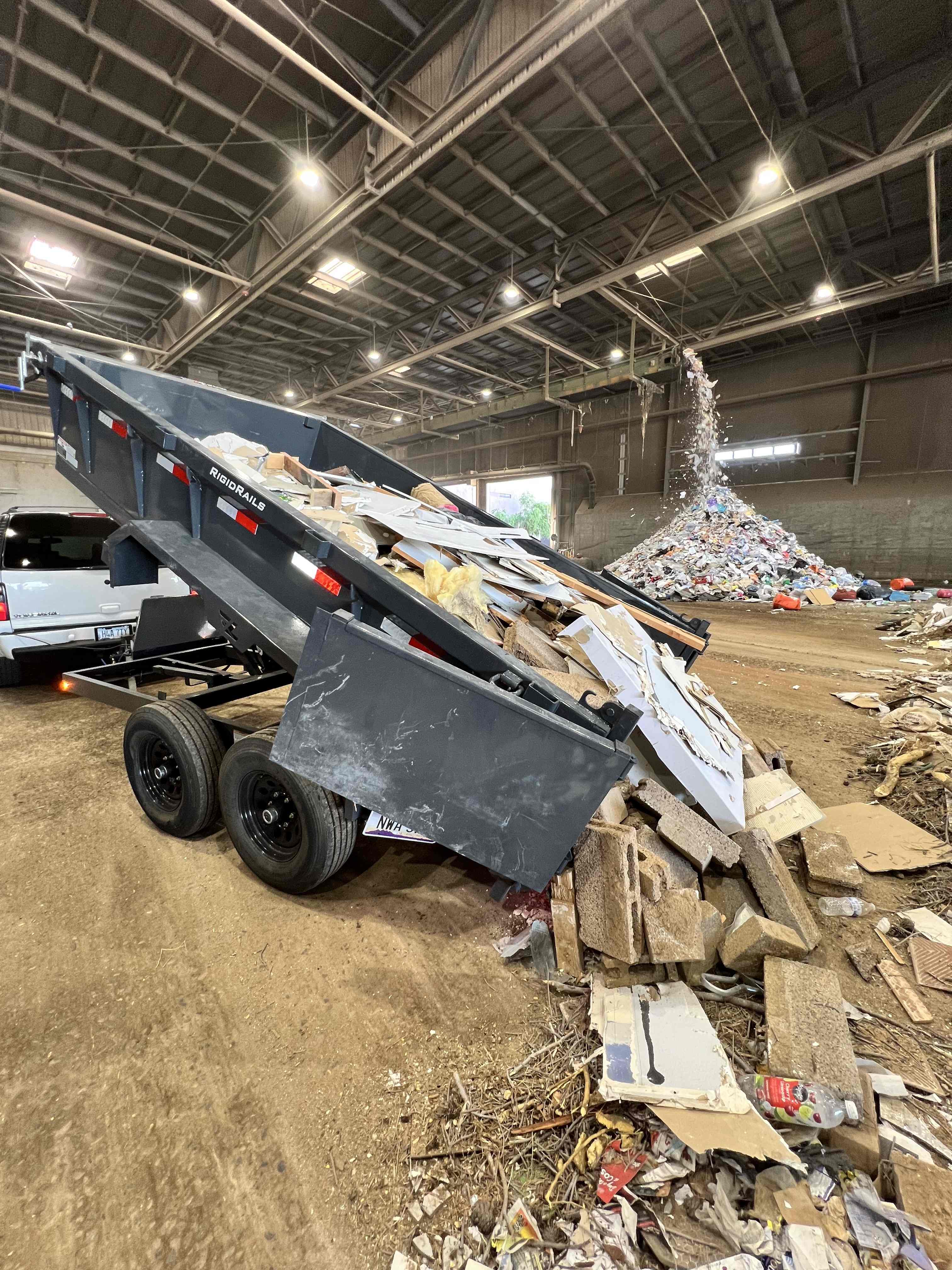 77x12 Lamar Dump Trailer view 2